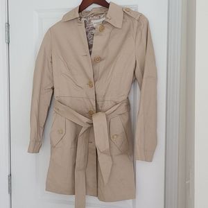 Banana Republic trench coat. New with Tags! Size M